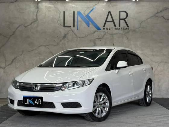 HONDA CIVIC 1.8 LXS 16V FLEX 4P MANUAL HONDA CIVIC 1.8 LXS 16V FLEX 4P MANUAL